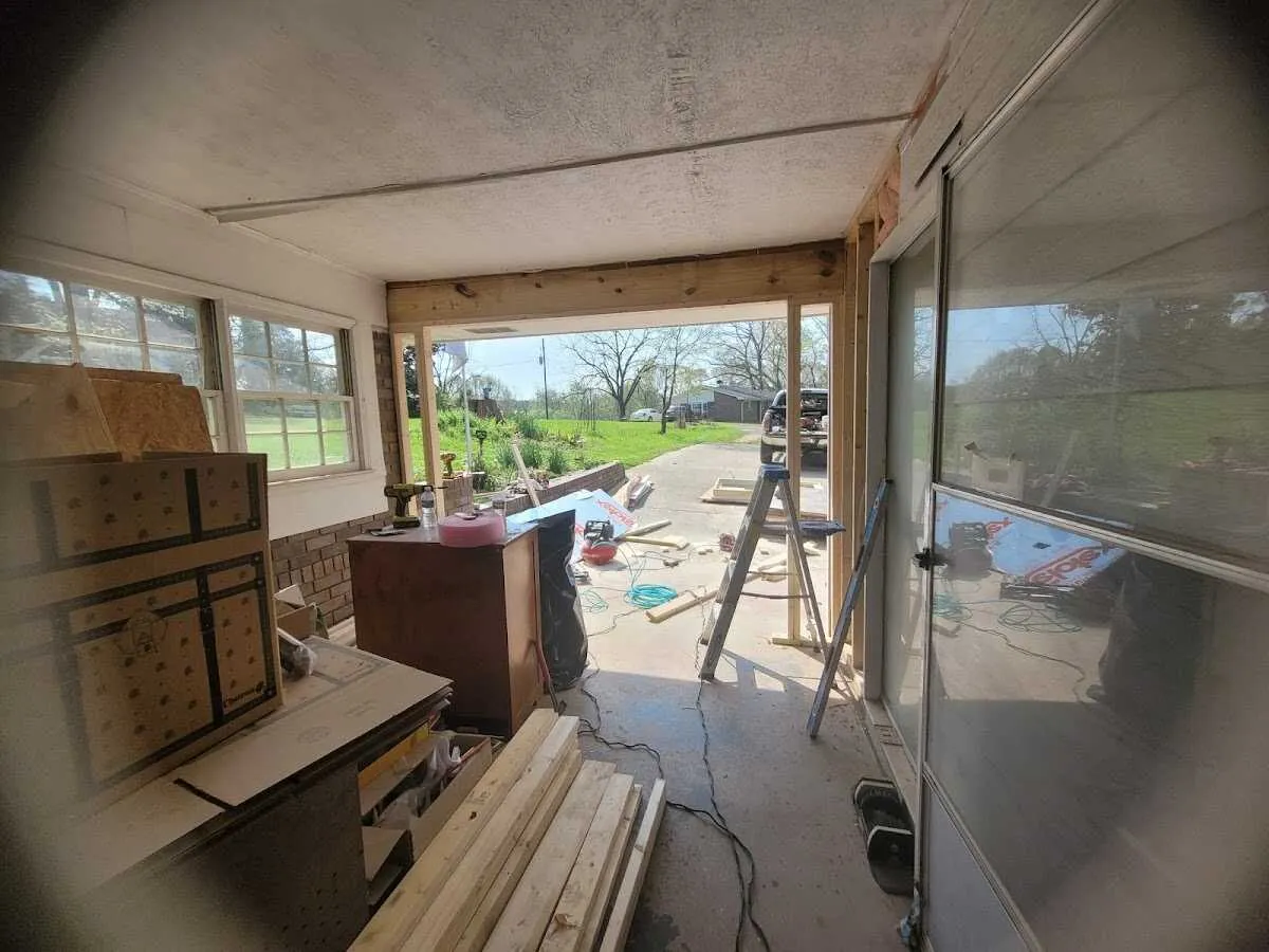 Air movers and dehumidifier for Drying & Dehumidification in Upper Arlington